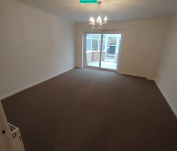 2 bedroom end of terrace house to rent - Photo 5