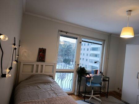 Solna - 1rok - tillsv - 10.925kr/mån - Photo 3