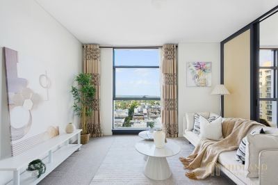 Sky-High Living with Sweeping Views & Ultimate Chatswood Convenience - Photo 2