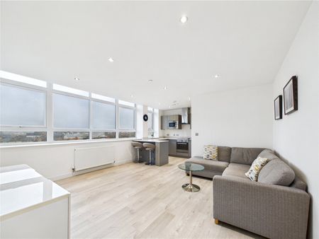 Springfield Road, Chelmsford, Essex, CM2 6JG - Photo 2