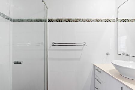 8/39 Old Burleigh Road - Photo 2