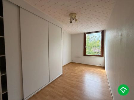 Rijwoning met 3 slaapkamers en tuin te centrum Roeselare - Photo 2