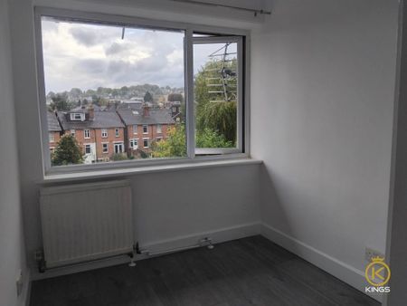 4 bedroom terraced house to rent - Photo 4