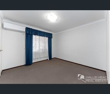 20B Sandford Crescent, Halls Head, WA 6210 - Photo 3