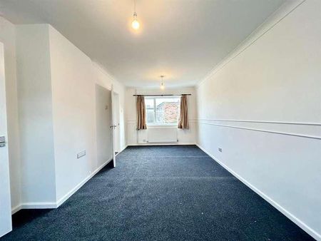 Rectory Wood, Harlow, CM20 - Photo 3