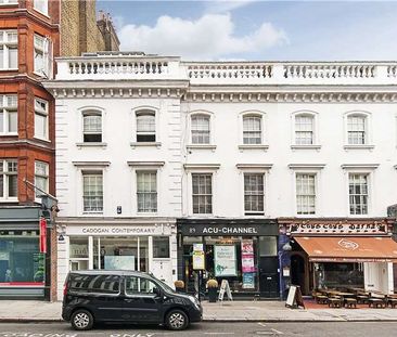 This studio flat benefits from its own kitchenette and is well situ... - Photo 5