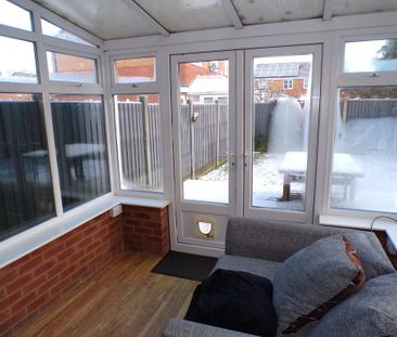 3 bedroom link detached house to rent - Photo 2