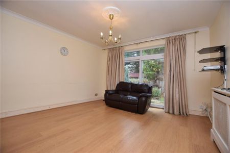 2 bedroom bungalow to rent - Photo 2