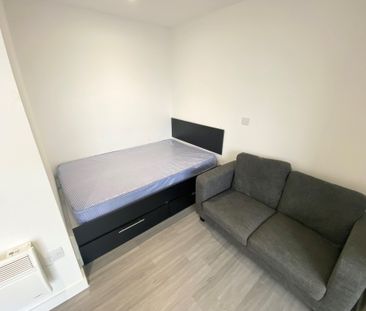 studio to rent Priestley Street, Sheffield - Photo 6