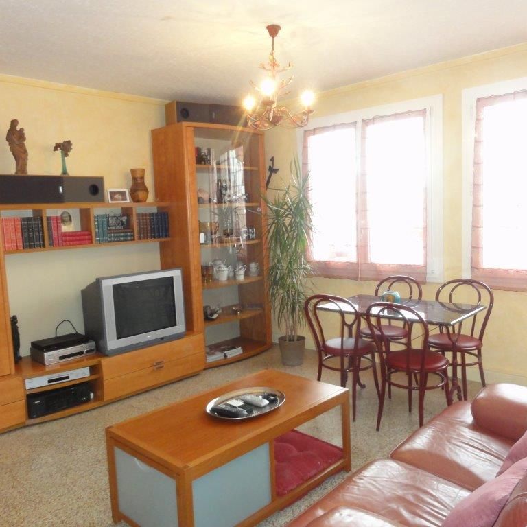 Location Appartement 3 pièces Meublé 54m² LE CREUSOT 71200 - Photo 1