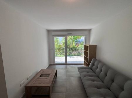 Appartement à louer, 2 pièces - Illkirch-Graffenstaden 67400 - Photo 2