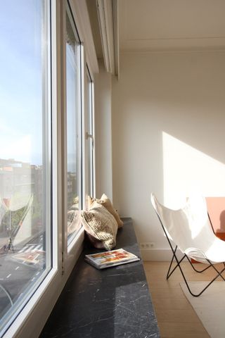 PRACHTIG GERENOVEERD APPARTEMENT MET 1 SLAAPKAMER - Foto 3