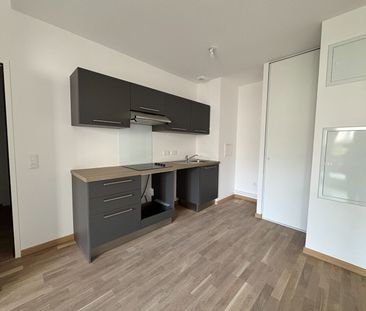 Location Appartement 2 pièces 42m² - Photo 4