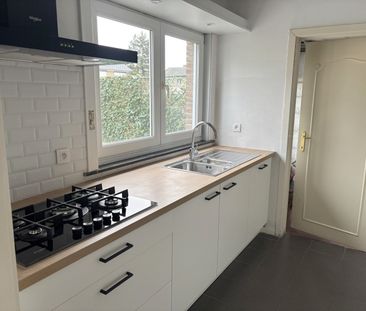 - GAVERE - Ruime woning met 3 slpk, tuin en garage - Photo 2