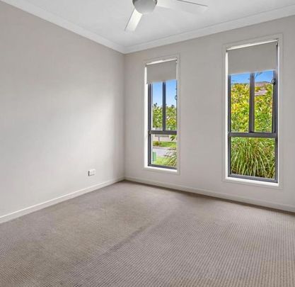 Contemporary 3-Bedroom Family Home - Photo 1