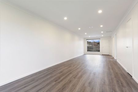 3/10 Burden Street, Springvale - Photo 2