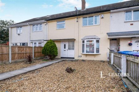 4 bedroom terraced house to rent - Photo 2