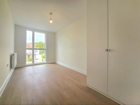 2 Bed Flat, Norbury Avenue, SW16 - Photo 4