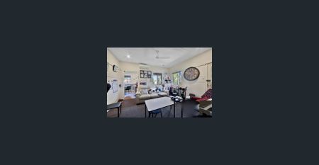 RENTAL HOUSE IN SOUGHT-AFTER SVENSSON HEIGHTS - IDEAL FOR INDIVIDUALS OR SMALL FAMILIES! - Photo 2