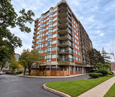 For Lease - 2200 Sherobee Road Unit# 810, Mississauga, Ontario - Photo 3