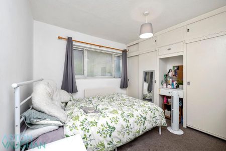 4 bedroom semi-detached house to rent - Photo 5