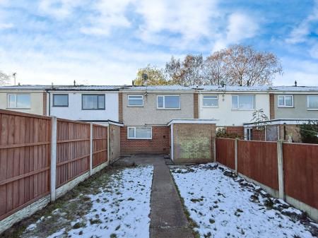 3 bedroom Terraced House To Let - Photo 5