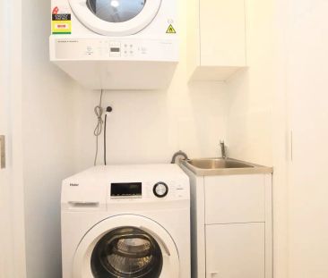 “Modern One Bedroom Apartment READY TO GO” - Photo 6