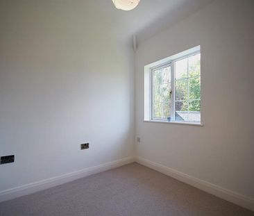 Oakfield Road, Alderley Edge - Photo 5