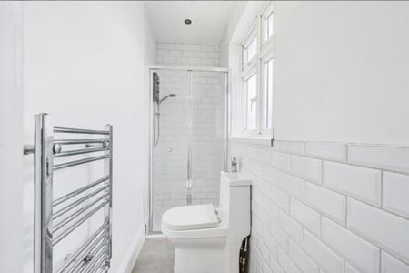 5 bedroom semi-detached house to rent - Photo 5