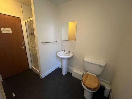 Room Queens Drive, Glasgow, G42 - Photo 2