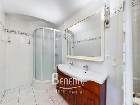 Location Appartement 4 pièces 92m² - Photo 5