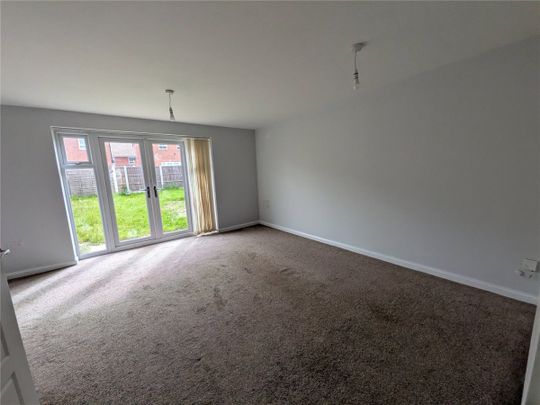 Croft Gardens, Wolverhampton, West Midlands, WV10 - Photo 1