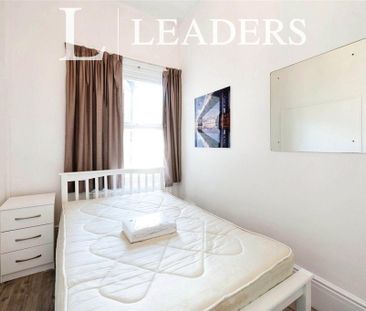 5 bedroom terraced house to rent - Photo 3