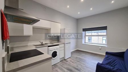 1 bedroom ground floor flat to rent - Photo 4