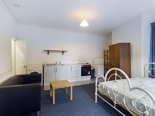 Methley View, Leeds, LS7 - Photo 1