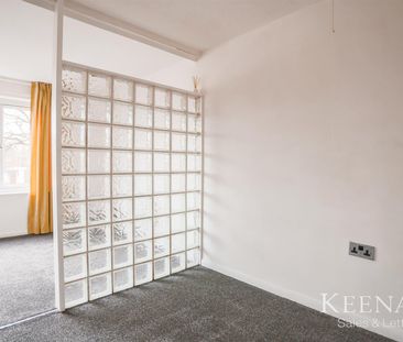 Pembroke Court, Pendlebury, Swinton - Photo 4