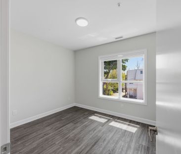 For Lease - 369 Hunter Street Unit# 202, Peterborough, Ontario - Photo 3