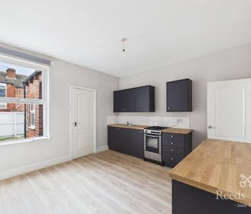 2 bedroom terraced house to rent - Photo 6