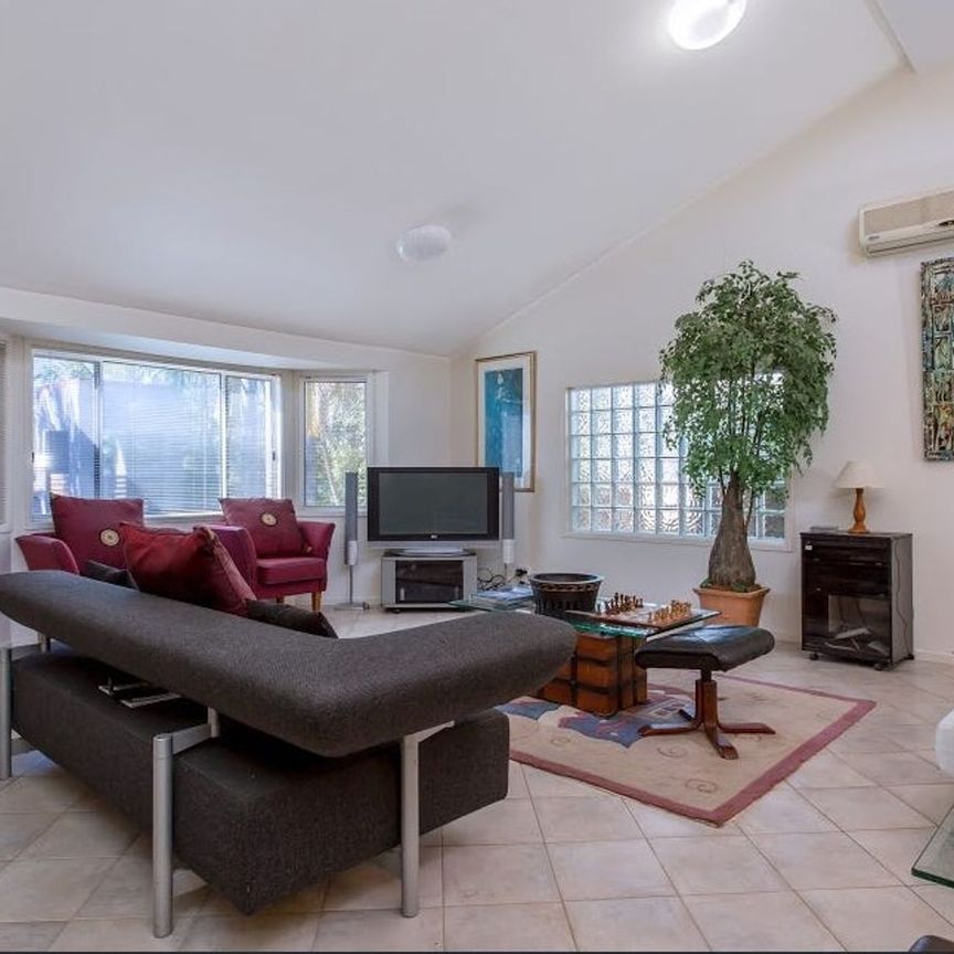 Great Property Ideal Location - Photo 1