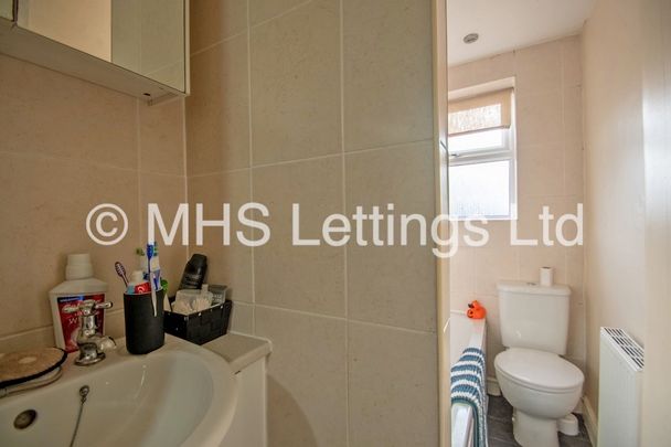 Flat B, Regent Lodge, Leeds, LS6 2DZ - Photo 1