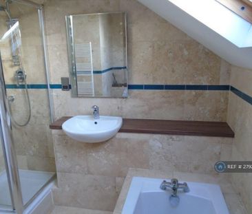 2 bedroom maisonette to rent - Photo 5