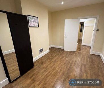 2 bedroom maisonette to rent - Photo 3