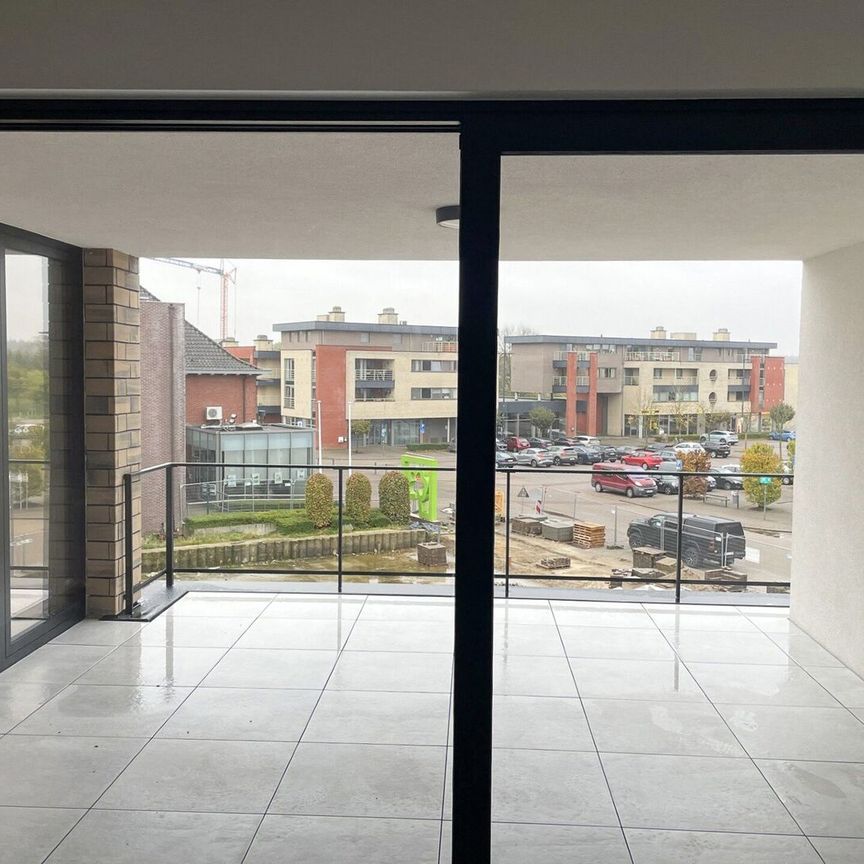 Appartement te huur - Photo 1