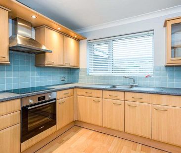 3 bedroom terraced house to rent - Photo 3