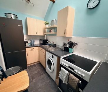 Bowling Green Close - Photo 6