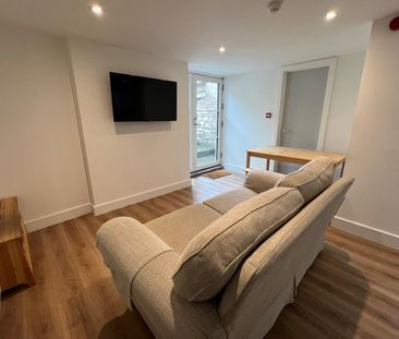 5 Bed Maisonette, Hotwell Road, BS8 - Photo 1