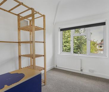 4 bedroom semi-detached house to rent - Photo 3