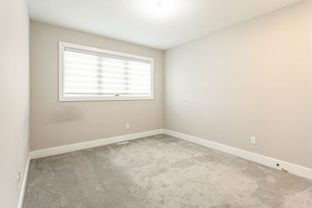 For Lease - 3328 Oriole Drive, London South, Ontario - Photo 5