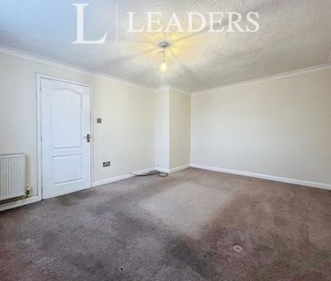 3 bedroom house to rent Beadel Close, Witham, Essex, CM8 - Photo 3