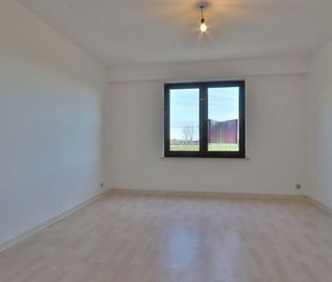 Ruim 3 slaapkamer appartement met fantastisch uitzicht op rustige l... - Photo 1